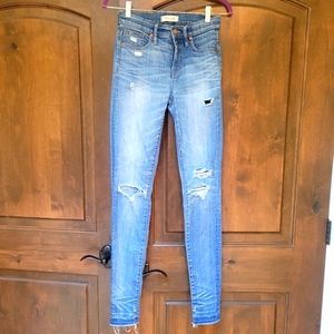 Madewell Skinny High Rise Distressed, Raw Hem Jeans Women's Size 25 Tall
